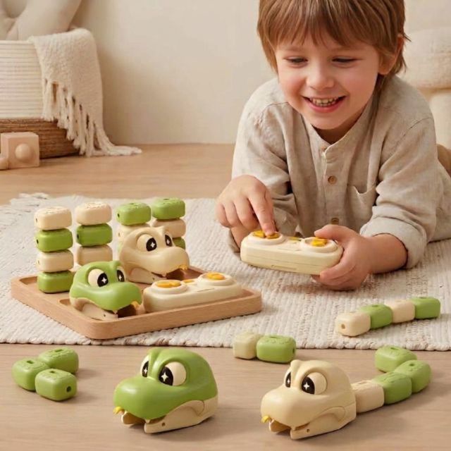 Remote Control Greedy Snake Game